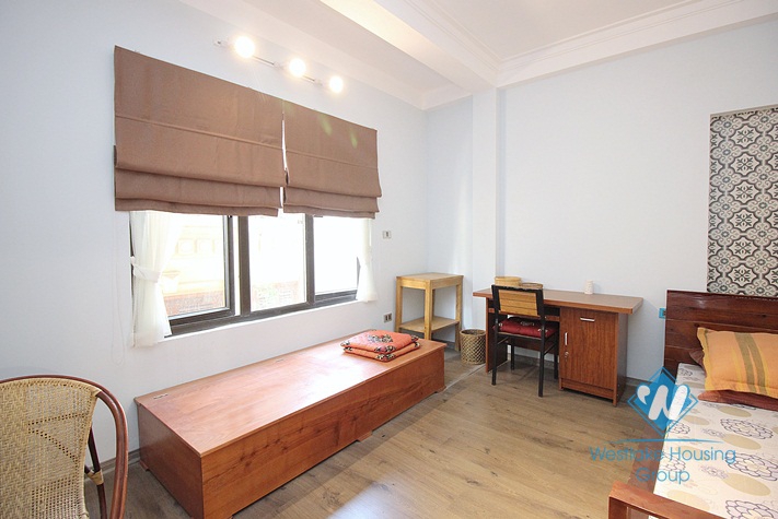 An inexpensive studio on Ngoc Khanh street, Ba Dinh, Hanoi